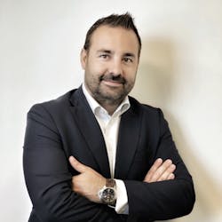 Dimitri Bettoni 61b73af9e5904
