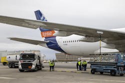 Refuelling The Airbus A350 900 61a787a5f3641 Refuelling The Airbus A350 900 61a787a5f3641