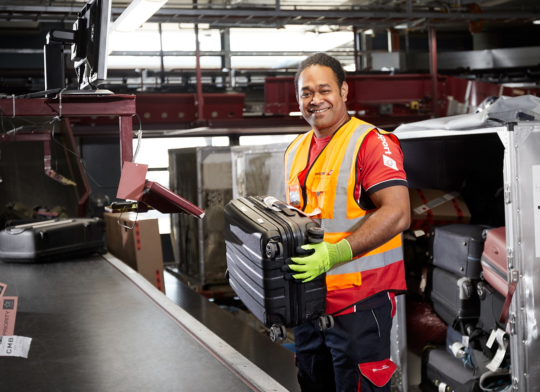 Swissport has finalized the acquisition of AGS Aviation Ground Services in Aruba and assumes the Dutch Caribbean company&rsquo;s ground handling operations at Queen Beatrix International Airport in Oranjestad (AUA).