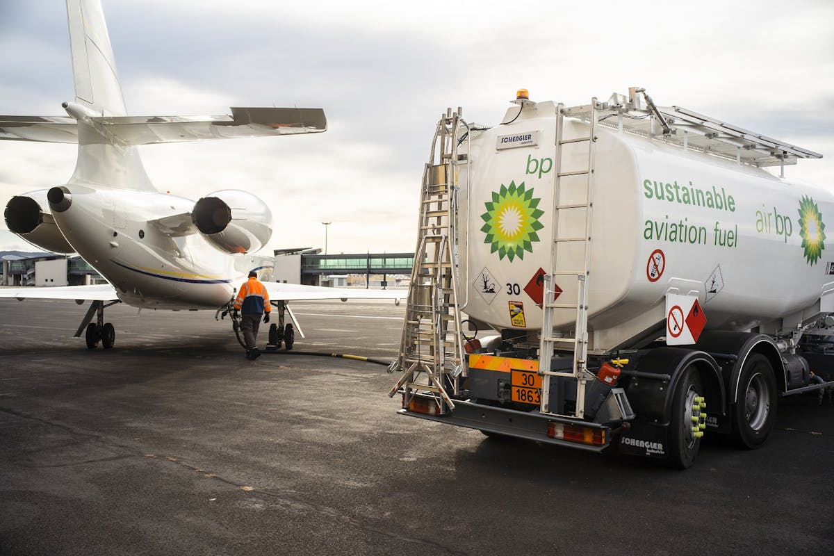 Sustainable Aviation Fuel (SAF) – specifications and composition ...