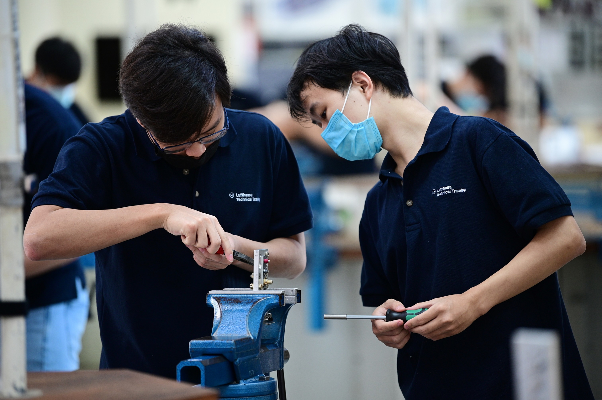 Lufthansa Technical Training (LTT) and Temasek Polytechnic (TP) have signed an extension of their partnership agreement in providing aircraft technical training, first established in 2007, for another 5 years.