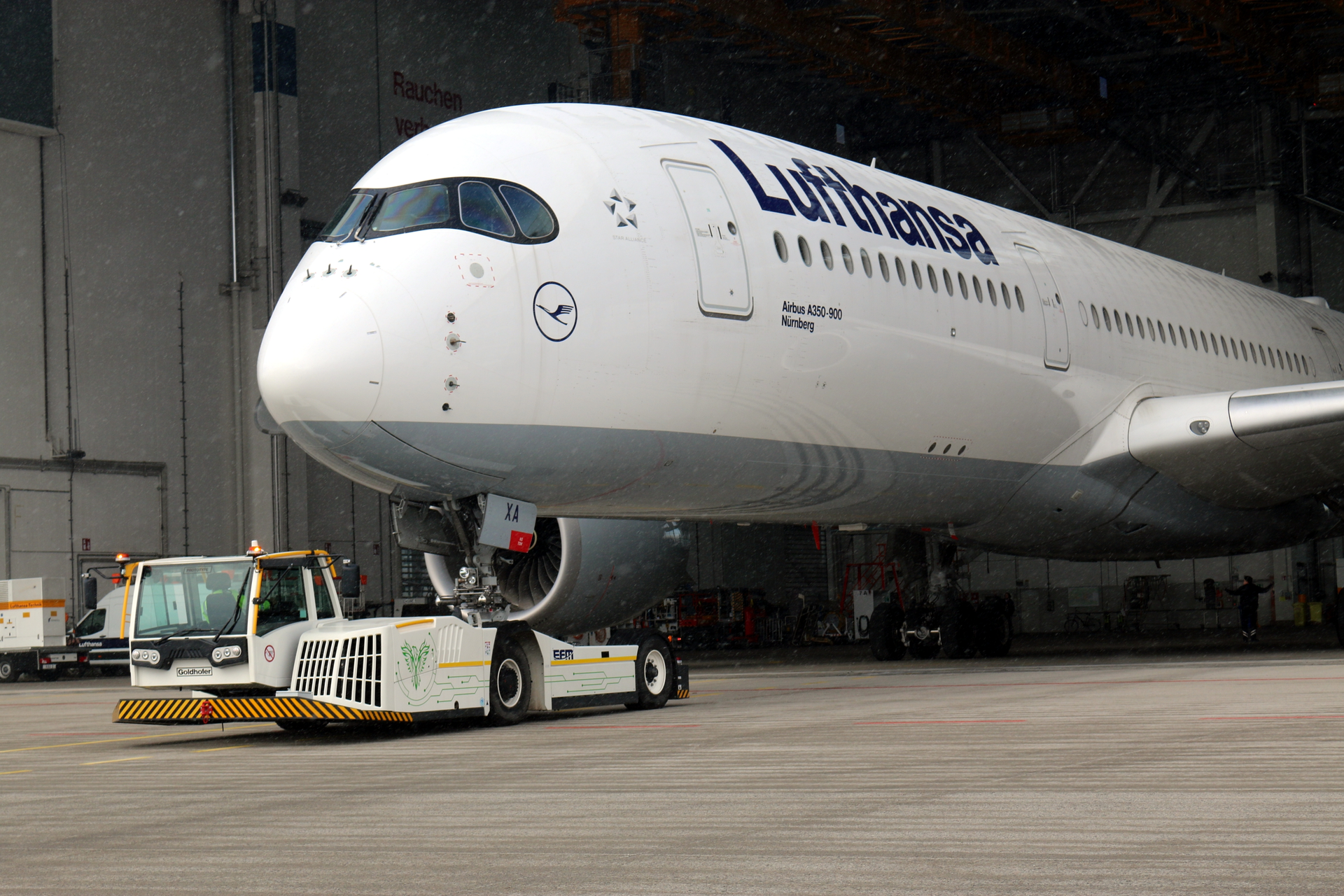 Regardless of battery-configuration, the Phoenix E is capable of handling all common passenger and cargo aircraft on the market, from the ERJ170 to the B777.