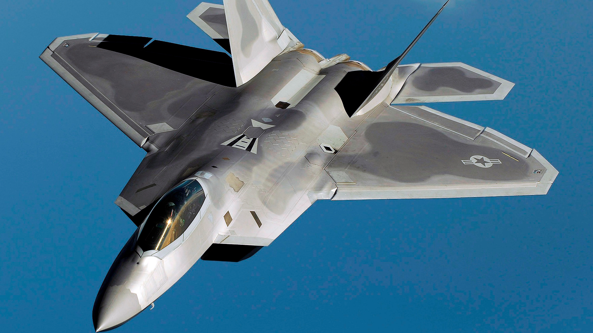 F 22 Raptor Edit1 (cropped)