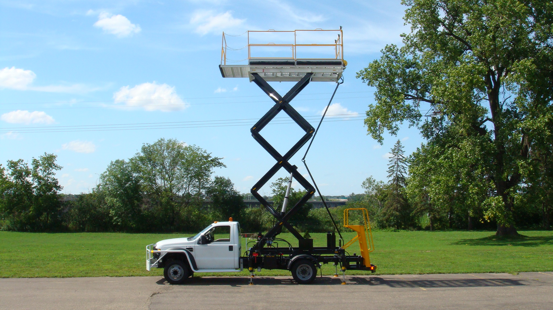 Maintenance Lift MHL-325