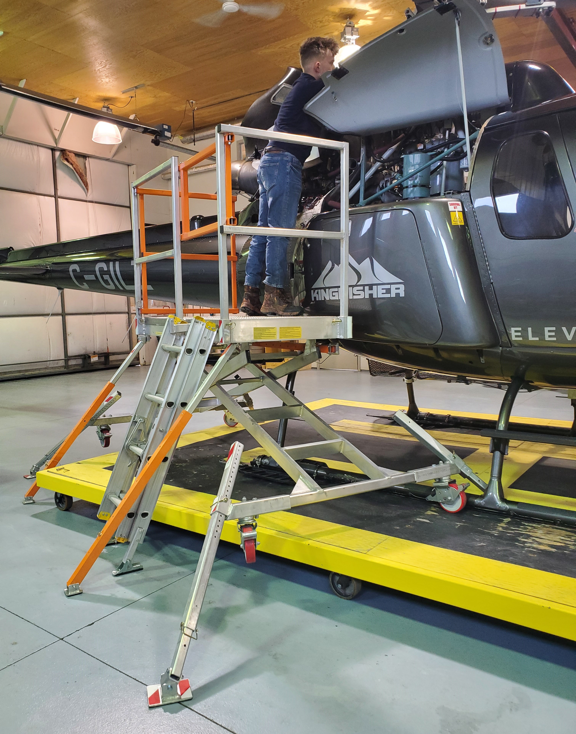 6000 Series With Astar On Dolly Right Side