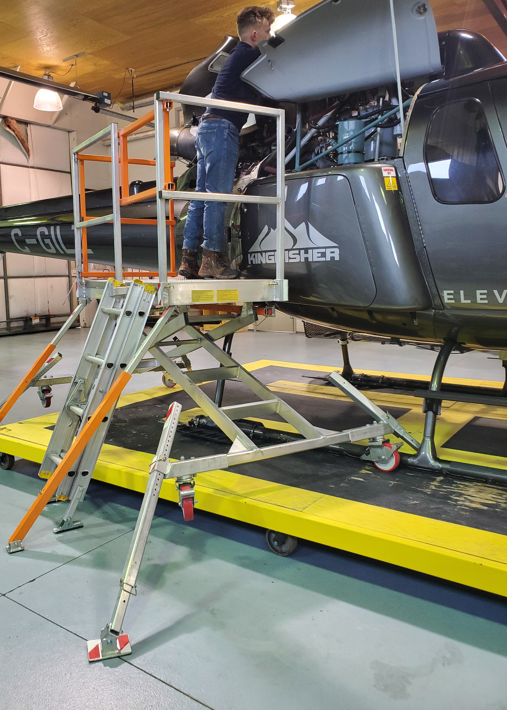 6000 Series With Astar On Dolly Right Side 2'