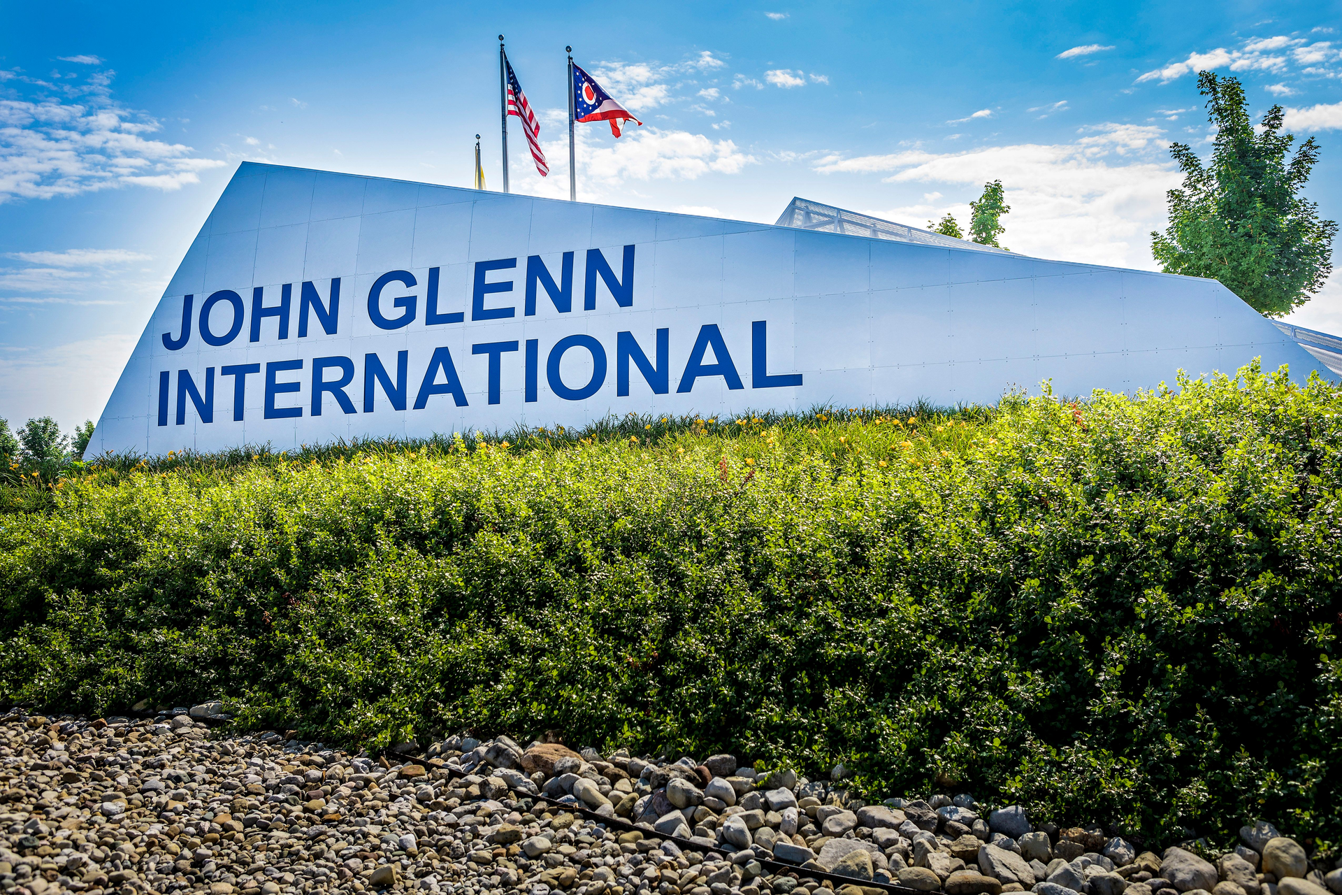 The Columbus Regional Airport Authority (CRAA) Board of Directors approved a resolution to initiate professional design services for a new John Glenn Columbus International Airport (CMH) terminal with global architecture design and planning firm Gensler.