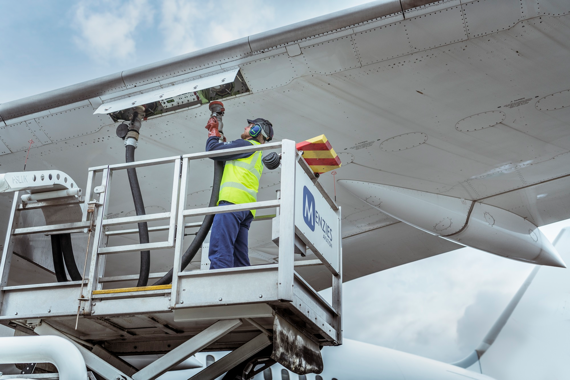 Menzies Aviation has joined Clean Skies for Tomorrow (CST), a coalition of airlines, airports, and oil companies aligning efforts to achieve carbon-neutral flying.