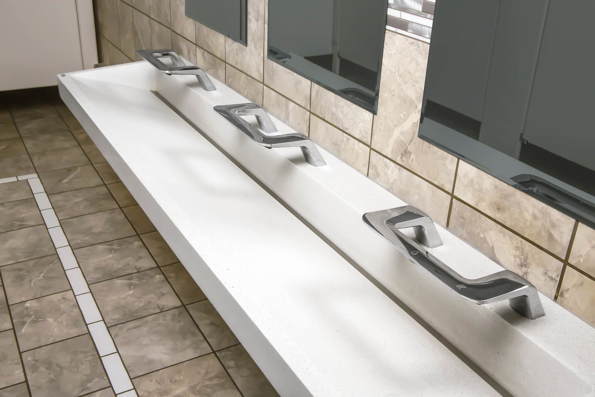 Verge Wash Bar App Image Hytrol 2 628699cd7711f