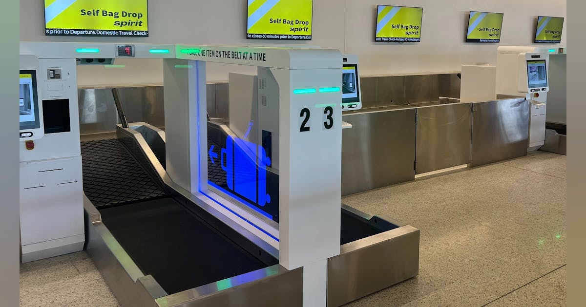 Spirit checked bag at top airport