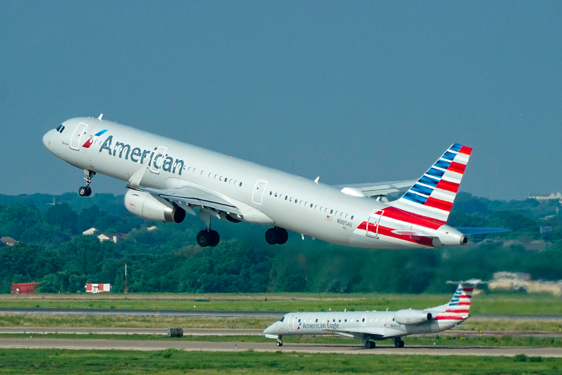 20220808 Amx Biz Dfw Airport Lands Five New 1 Da