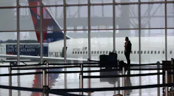 Biz Wrk Delta Pilots At