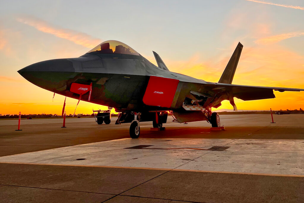 F-22 Lightning II &ndash; with a new set of Kennon&rsquo;s PMAC covers