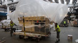 Lcag Kunststofffolie Im Handling 6319e77dc1246 Lcag Kunststofffolie Im Handling 6319e77dc1246