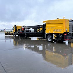 On the Stuttgart apron, the Aebi Schmidt Group and Flughafen Stuttgart GmbH presented on Wednesday what the future of winter service could look like with autonomously operating vehicles and equipment.