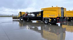 On the Stuttgart apron, the Aebi Schmidt Group and Flughafen Stuttgart GmbH presented on Wednesday what the future of winter service could look like with autonomously operating vehicles and equipment. On the Stuttgart apron, the Aebi Schmidt Group and Flughafen Stuttgart GmbH presented on Wednesday what the future of winter service could look like with autonomously operating vehicles and equipment.