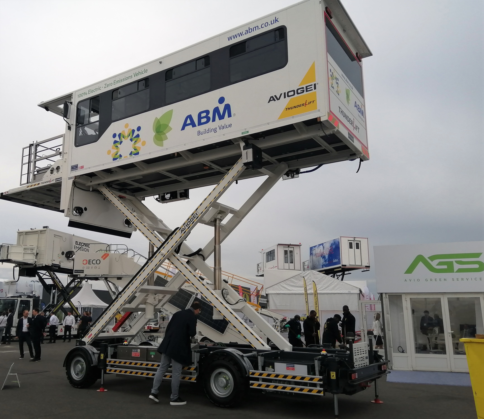 Aviogei displayed its Thunderlift 6000E at the GSE Expo Europe.