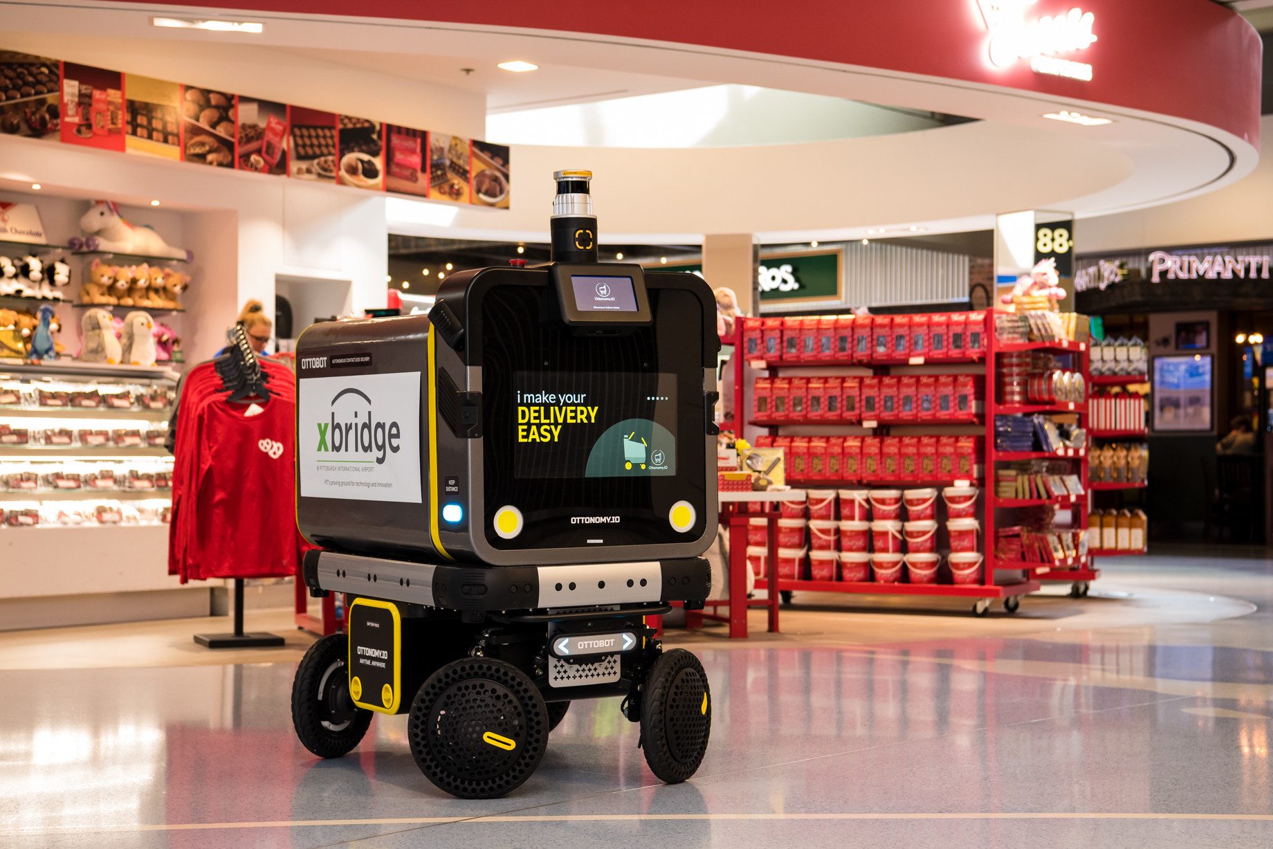 Ottobot at PIT airport