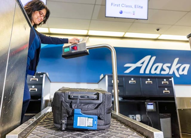Alaska airlines carry on bag requirements sales