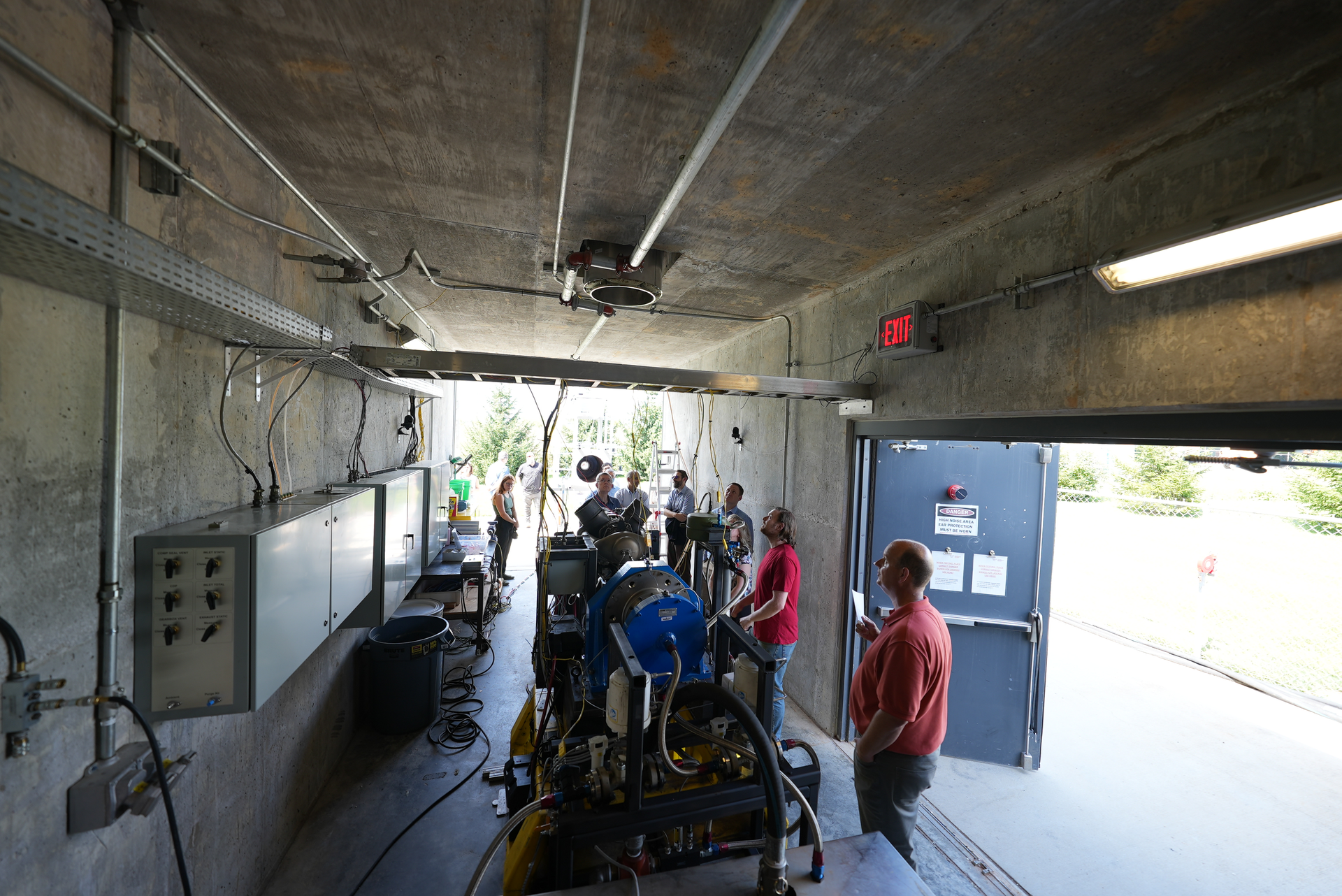 Students at Virginia Tech conduct tests on an airplane engine. Virginia Tech is the site of a newly announced pre-competitive research agreement with Pratt & Whitney and Rolls-Royce, focusing on the impact of environmental contaminants on aeroengine operation and testing.