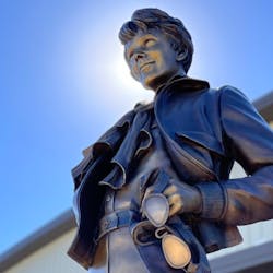 2 Amelia Earhart Statue In Front Of Museum