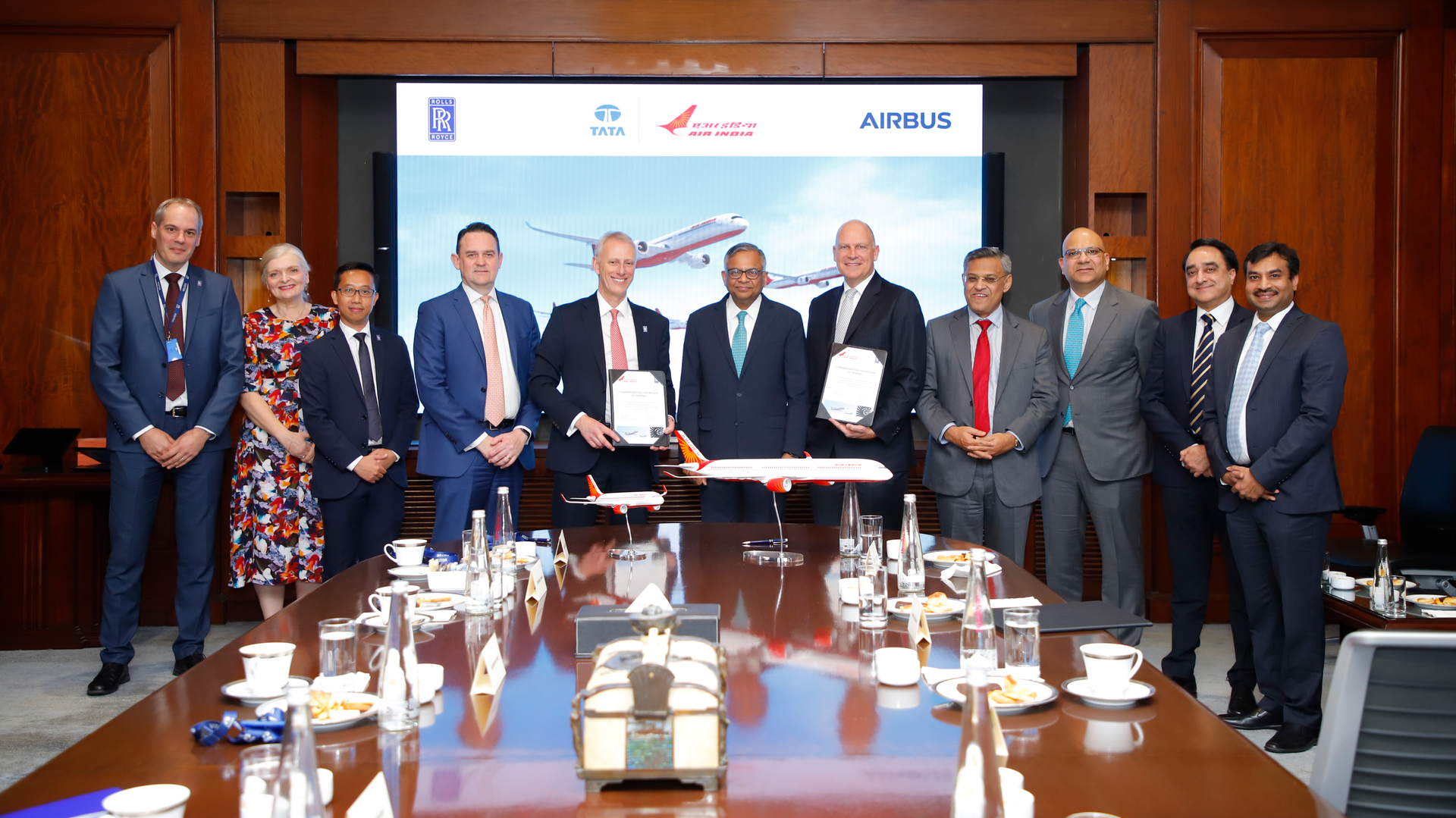 52687884102 5708594dec O