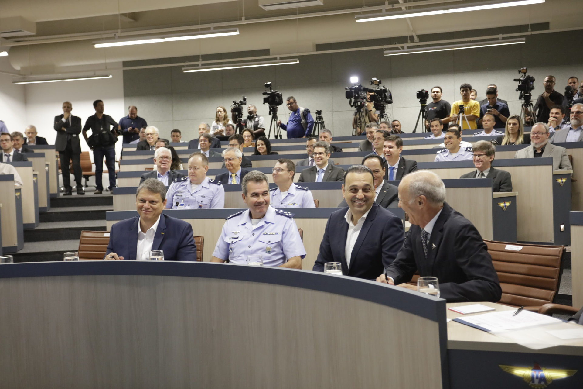 76 A0328 64132fcf5faa5