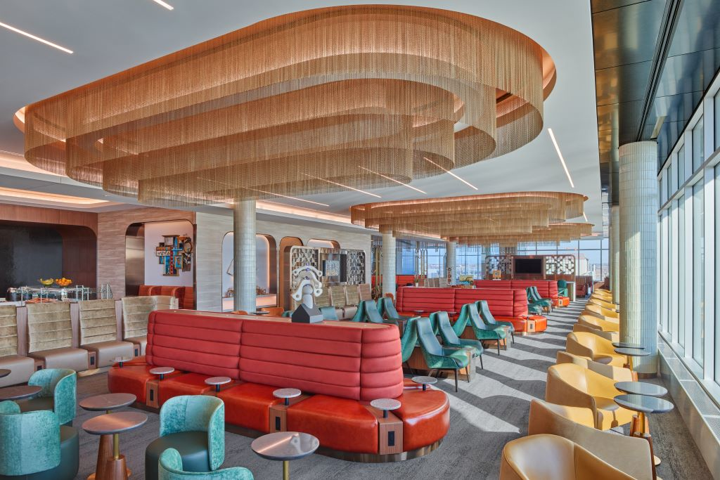 Delta Sky Club customers traveling through Minneapolis-Saint Paul International Airport (MSP) can relax and recharge in a stunning new nature-inspired oasis on the upper level of the recently expanded G concourse.