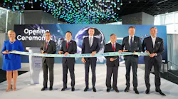 From left to right - Minna Aila, Neste EVP Sustainability and Corporate Affairs (holding the ribbon), Tan Boon Khai, JTC CEO, Png Cheong Boon, EDB Chairman, Matti Lehmus, Neste President & CEO, Gan Kim Yong, Minister for Trade & Industry, Antti Vänskä, Ambassador at the Embassy of Finland, Singapore and Carl Nyberg, Neste EVP Renewables Platform (holding the ribbon) at Singapore Opening Ceremony on May 17