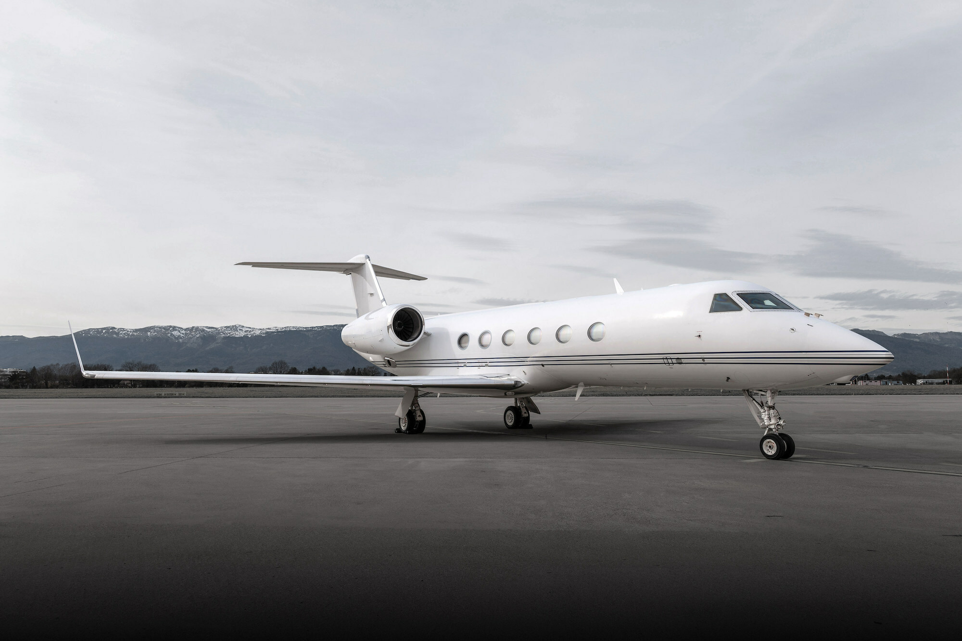 This 2014 Gulfstream G450 sn 4295 is available for sale exclusively through Jetcraft. This 14-passenger aircraft with forward galley is equipped with Gulfstream&rsquo;s &ldquo;Elite&rdquo; Interior Package. The Engines & APU are enrolled on programs while it had its 96 month inspection completed in March 2022. It is currently underway with a &ldquo;Premium&rdquo; Level Pre-Purchase Inspection at Jet Aviation &ndash; GVA.