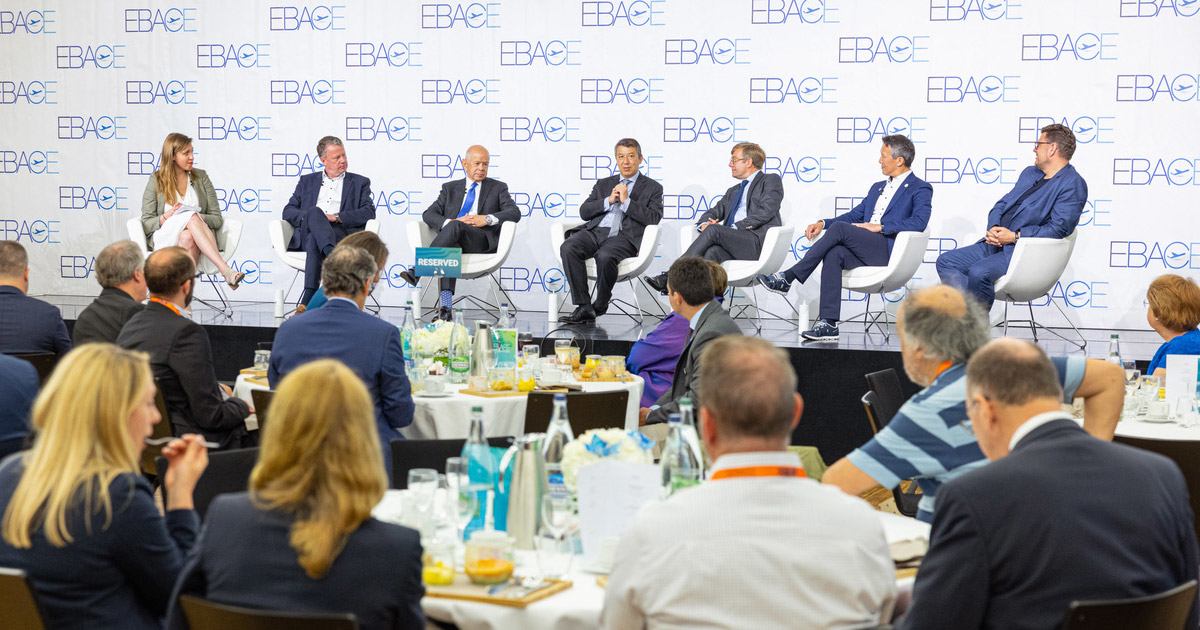 Moderator: Joanna Pluci&nacute;ska, Panelists: Klaus Roewe, Michael Huerta, Patrick Ky, Edward Arkwright, Dirk Hoke, Stefan Klocke.