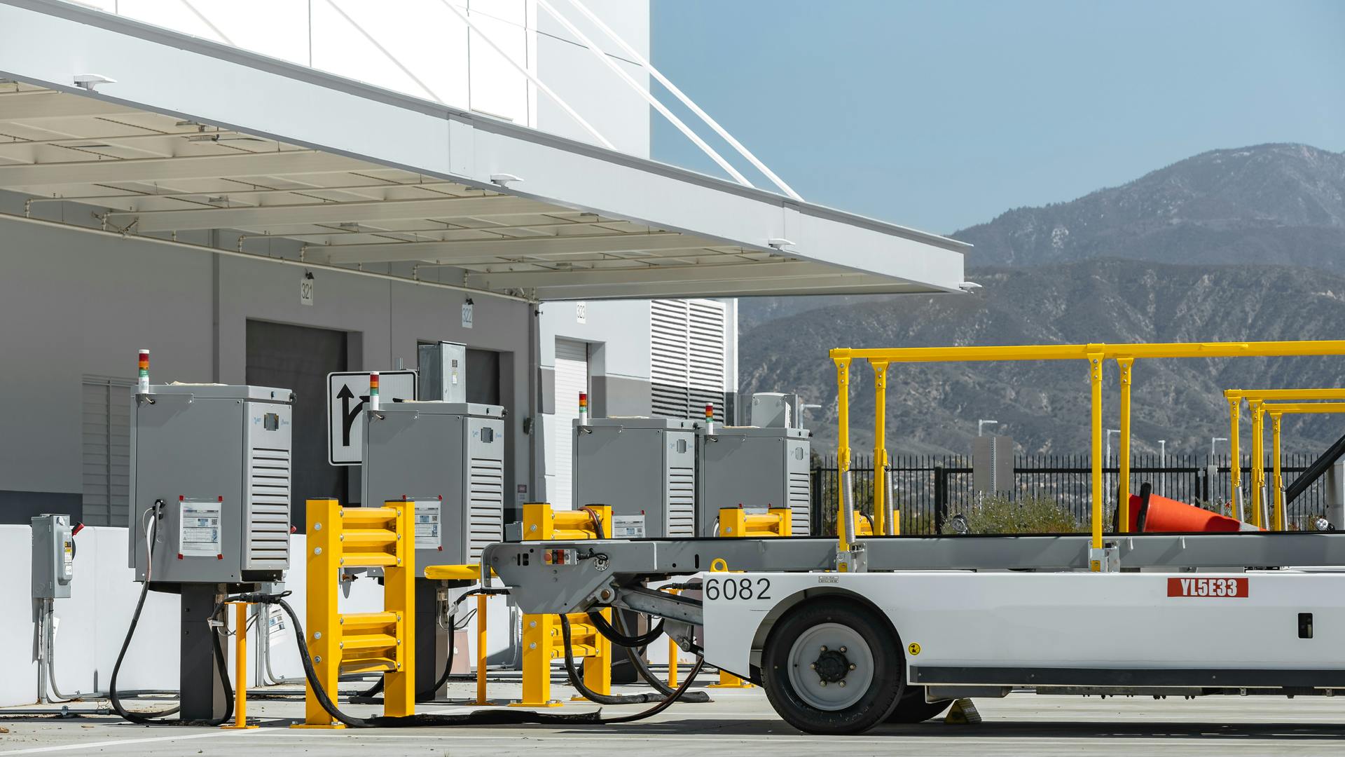 Traditional charging methods may not take into account the specific needs of different battery types, leading to overcharging or undercharging. Smart charging infrastructure addresses this challenge by incorporating intelligence into the charging process.