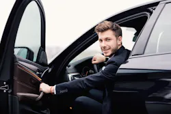 In addition to meeting basic safety standards, look for a solution that qualifies drivers with rigorous vetting and hiring practices, and that invests in their certification from the standpoint of both service and safety. In addition to meeting basic safety standards, look for a solution that qualifies drivers with rigorous vetting and hiring practices, and that invests in their certification from the standpoint of both service and safety.