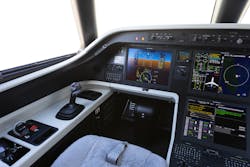 Praetor Flight Deck 65099e7c18617