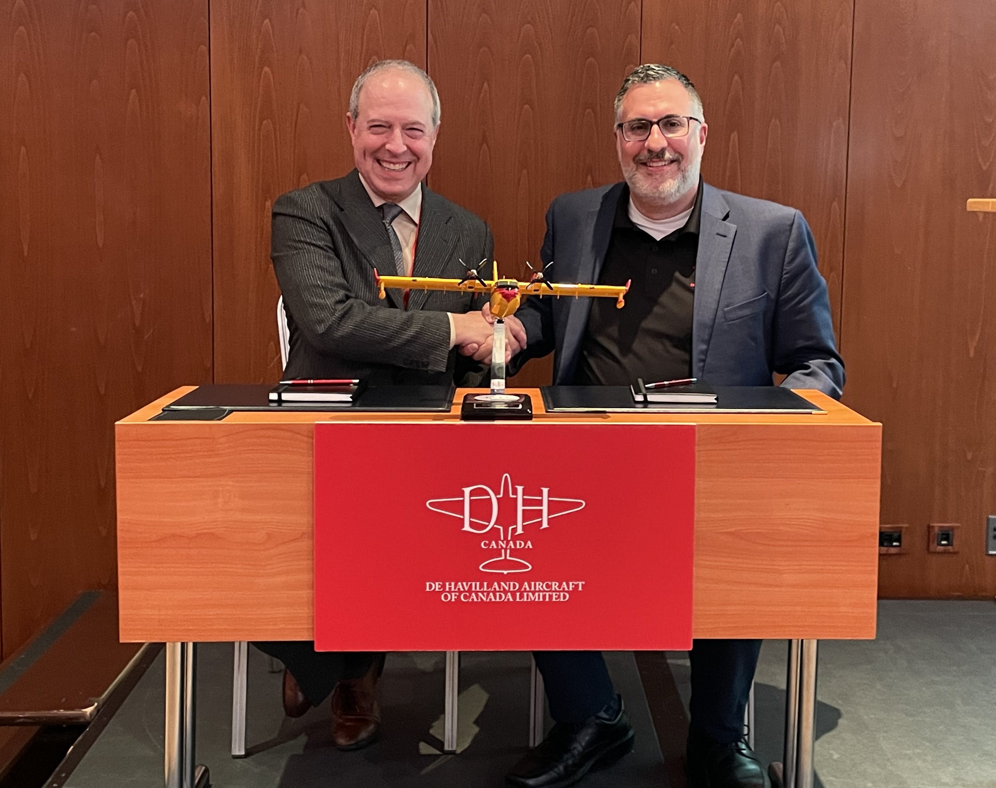 Marc Bouliane, Universal Avionics Vice-President Business Development, Marketing and Services and Jean-Philippe C&ocirc;t&eacute;, De Havilland Canada Vice-President of Programs and Business Improvement in Athens, Greece.