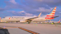 1920_american737800n870nnmia1022jp