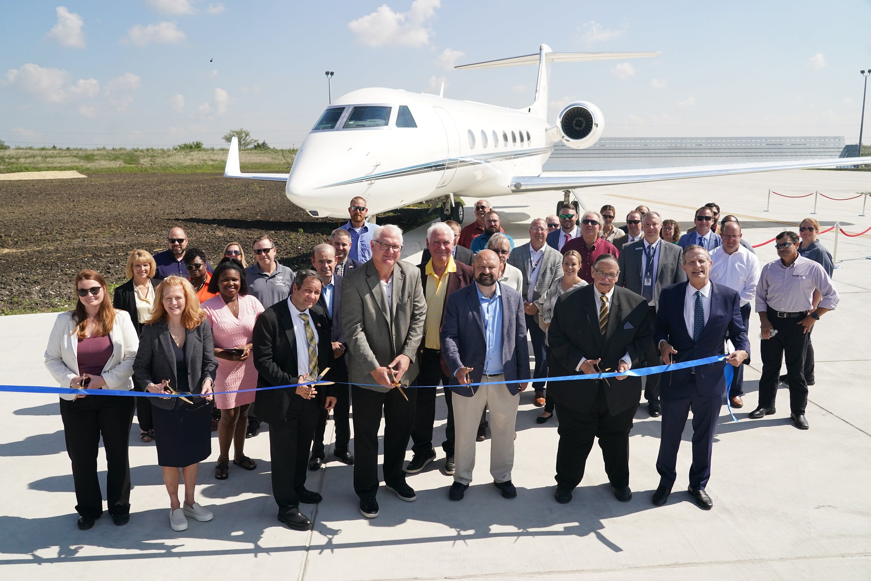 659c0fd4d316bb001e5faaf2 Ribboncutting Photo