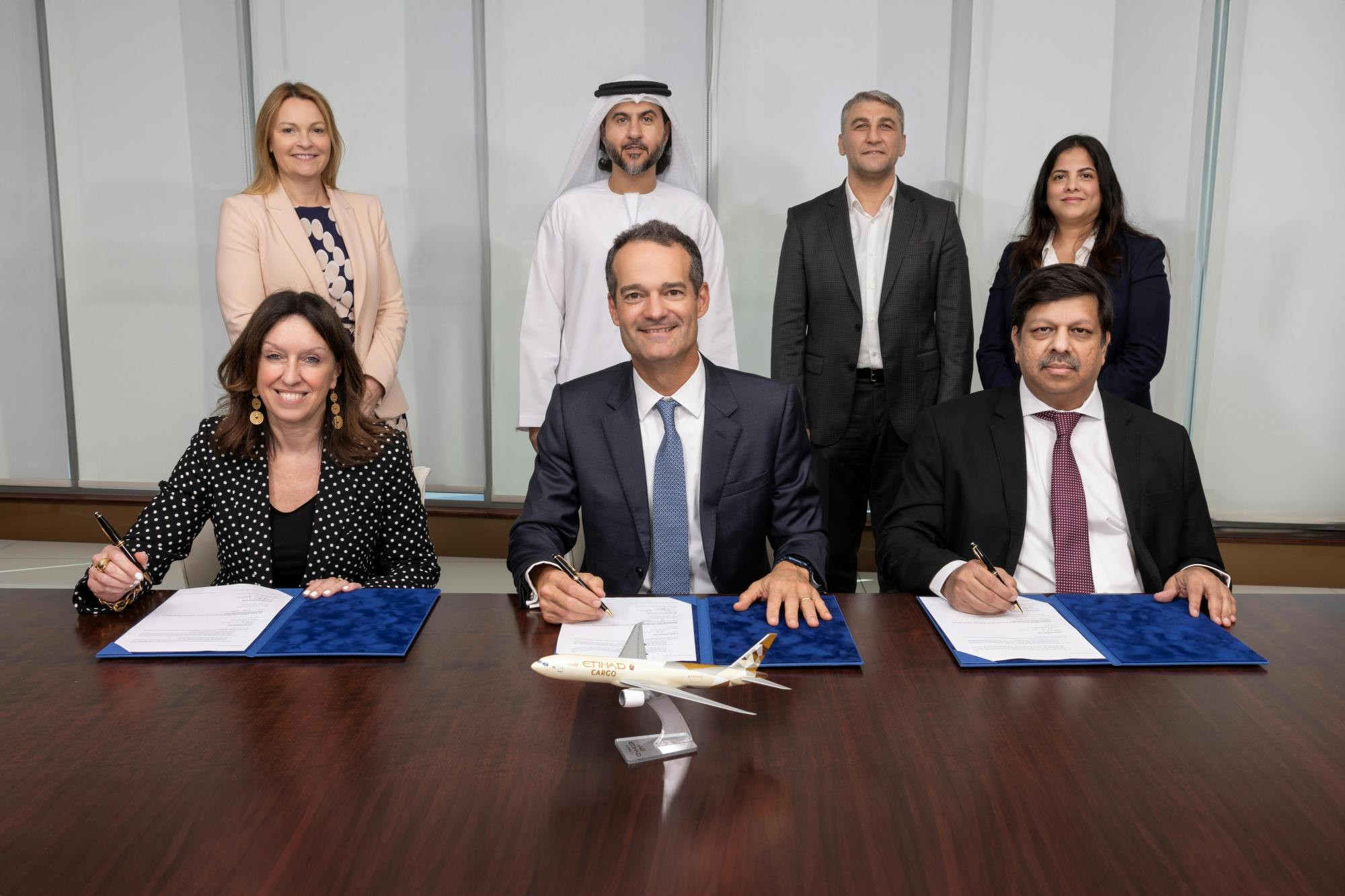 etihad_cargo_food_hub_mou_signing
