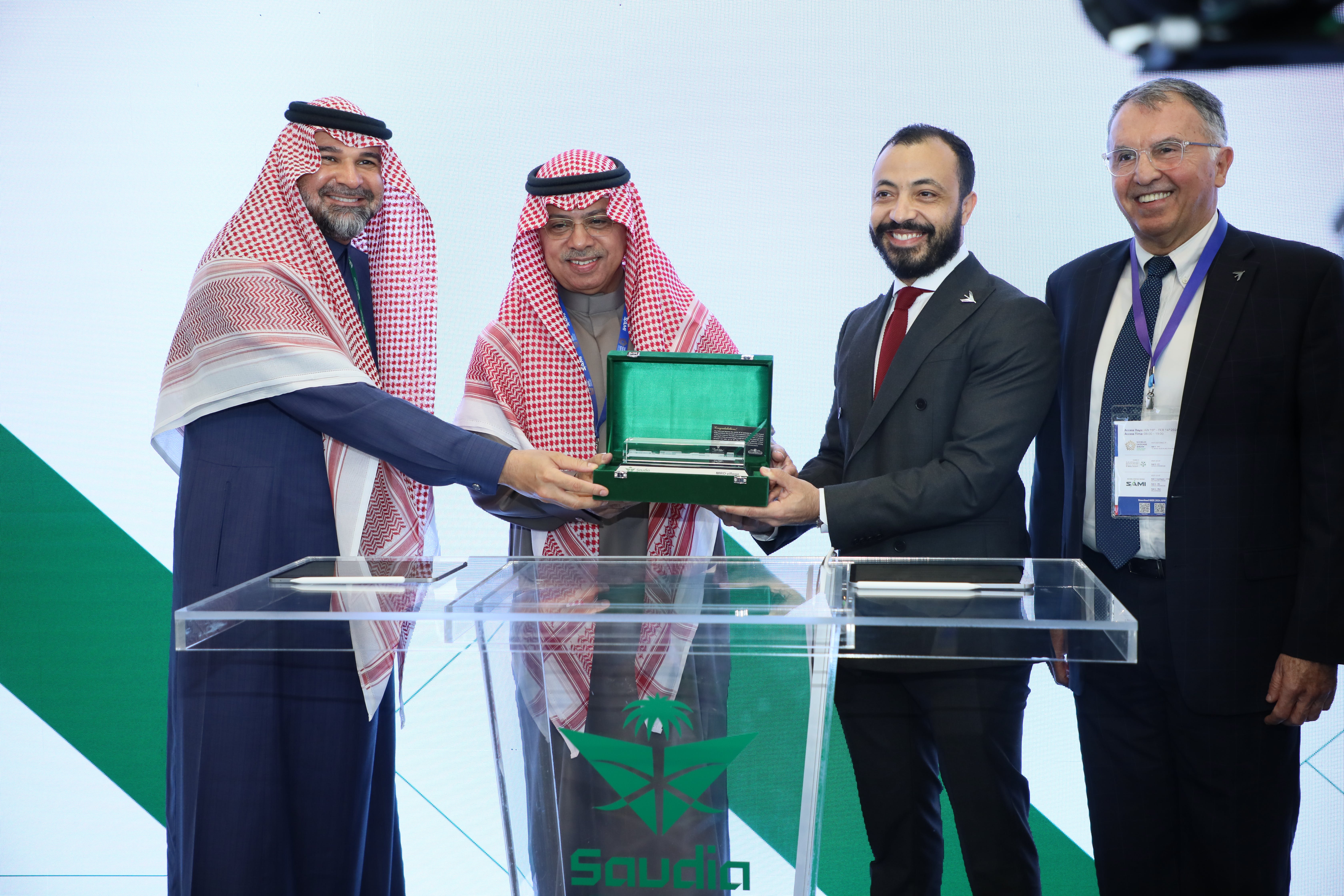 65c0ed4f3a317a001e88d783 Saudia Technic E Embraer Servios Suporte