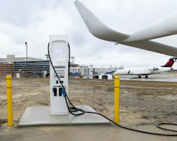 Electric aircraft charging station Electric aircraft charging station