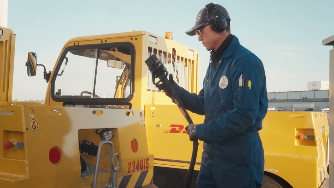 Airport Ground Support Equipment (GSE) Charging Using Hydrogen Modules