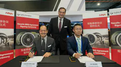 Liu Weibin, Vice President, Hainan Airlines (left), Dana Stephenson, Vice President, Aftermarket, Advanced Structures, Collins Aerospace (centre) and Cheam Hing Gee, General Manager, Asia MRO, Advanced Structures, Collins Aerospace (right)