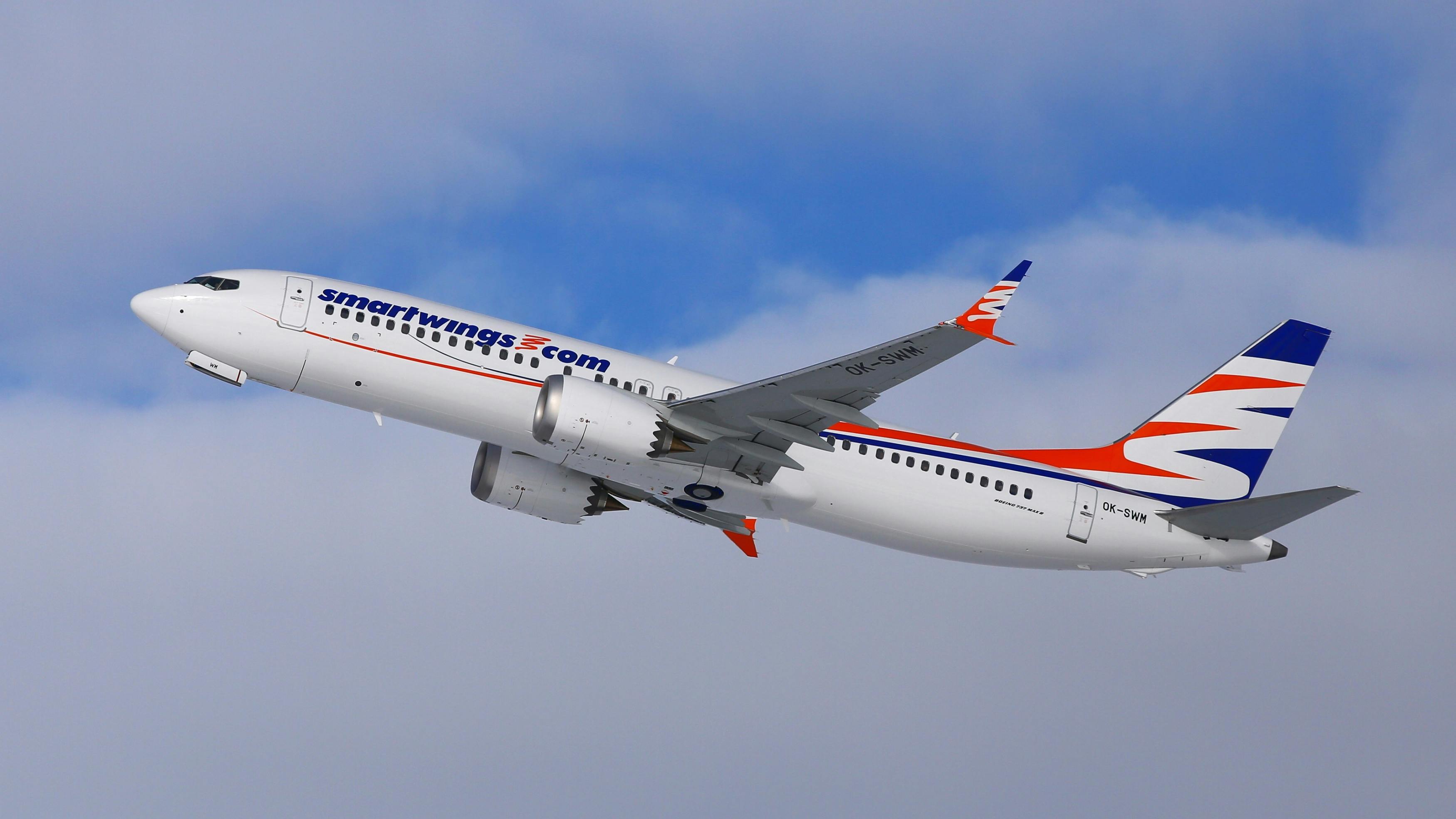 737_max_8_2019_okswm_copyright_smartwings