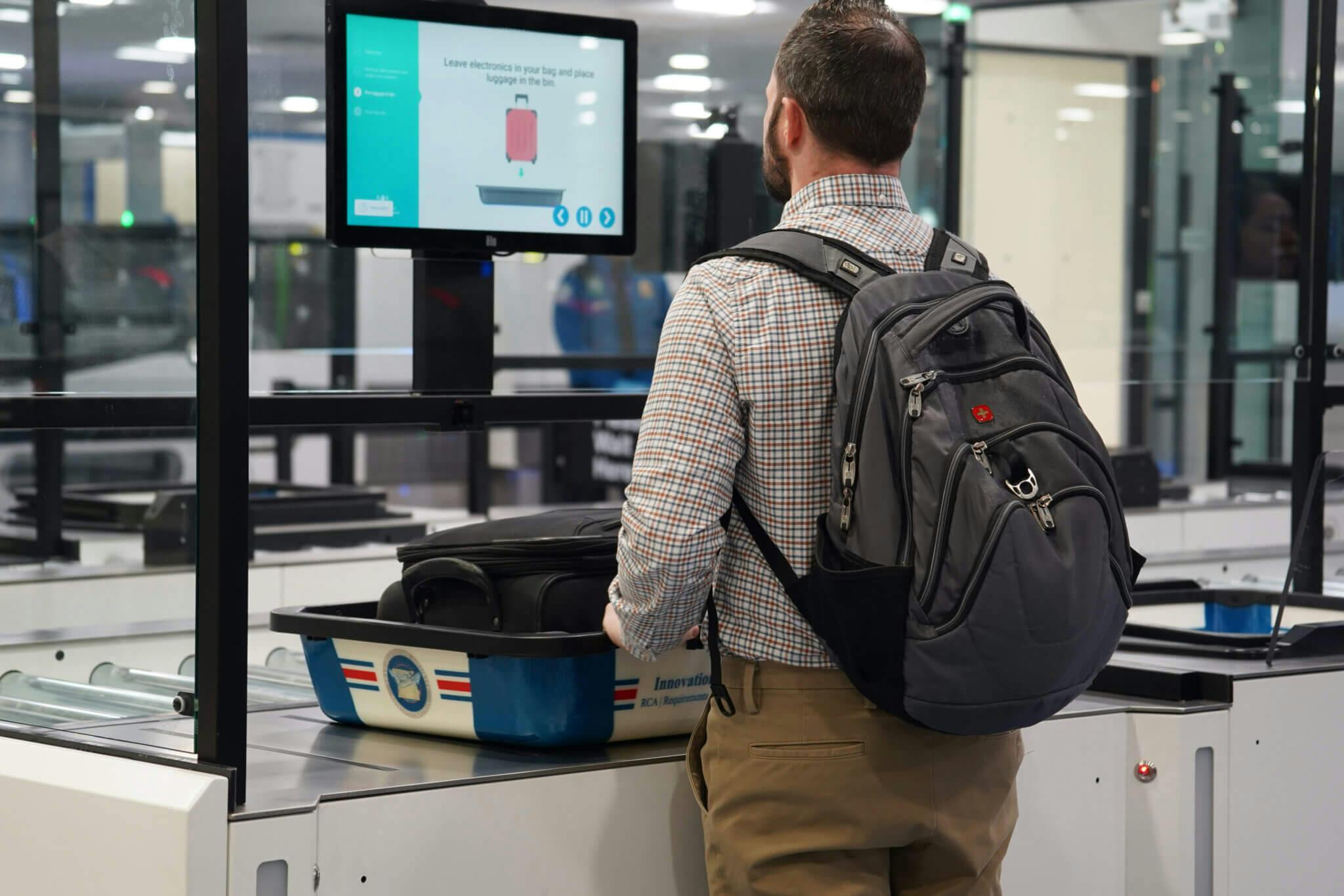 65f7628c646081001f7a4269 Photo08malepaxlookingatmonitor2048x1365