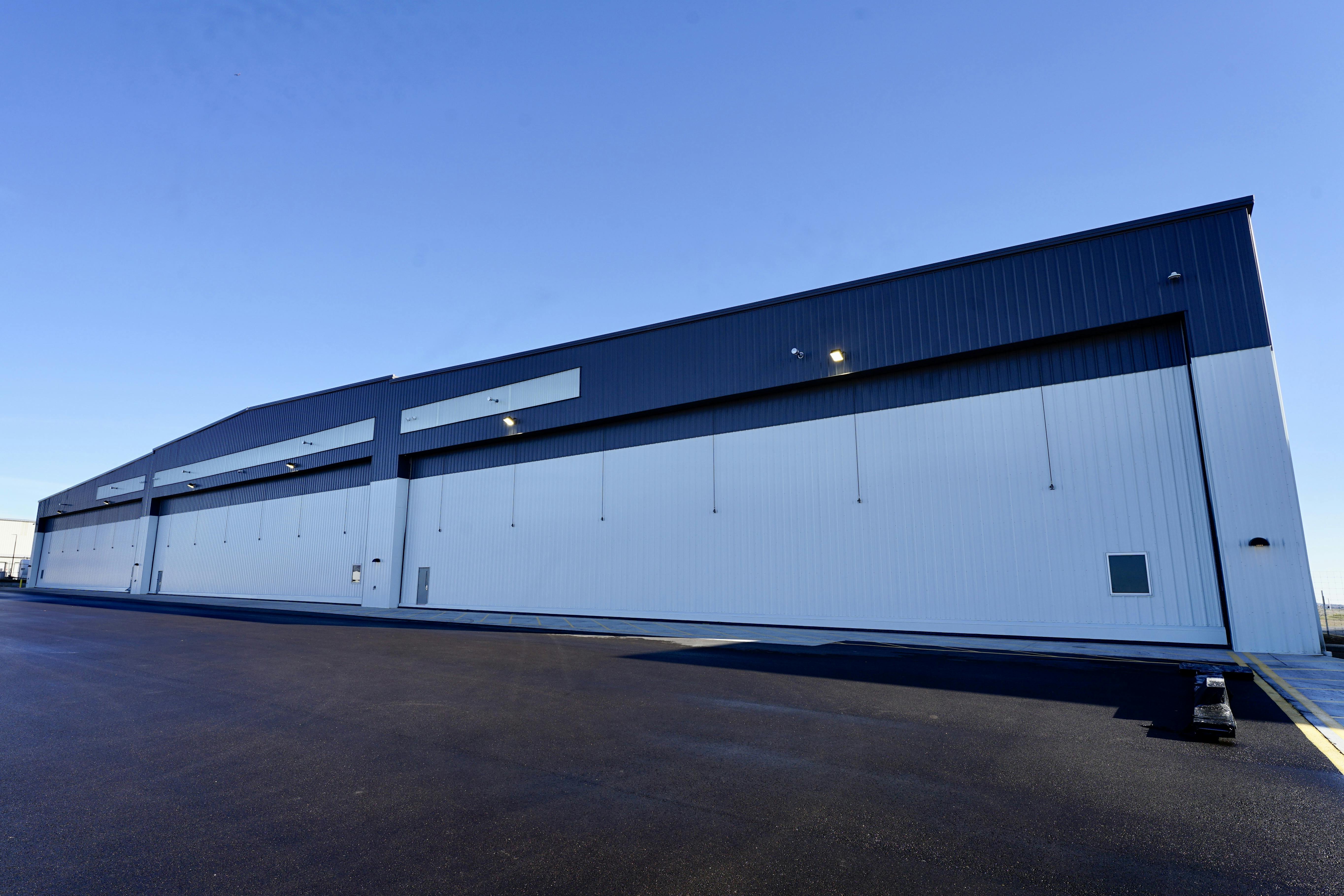 The facility has a total of 52,000 square feet of hangar space able to accommodate large cabin-sized aircraft up to a Global 7500.