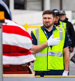 240330_honoring_those_who_serve_lax_017 240330_honoring_those_who_serve_lax_017