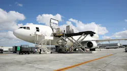 6634f2344fdd5a00080fd9c0 Cargo20plane20with20airlink20banner
