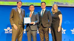 Hactl Executive Director – Operations, Paul Cheng (2nd from left), and Head of Safety, Sustainability and Quality Assurance Benny Siu (3rd from left), receive the Certificate of Recognition under the “IATA Enhanced GSE Recognition Program” at IGHC.