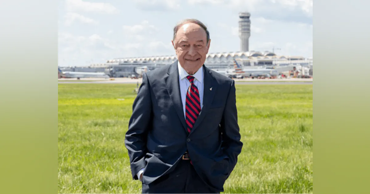 Vice President and Reagan National Airport Manager Paul ...
