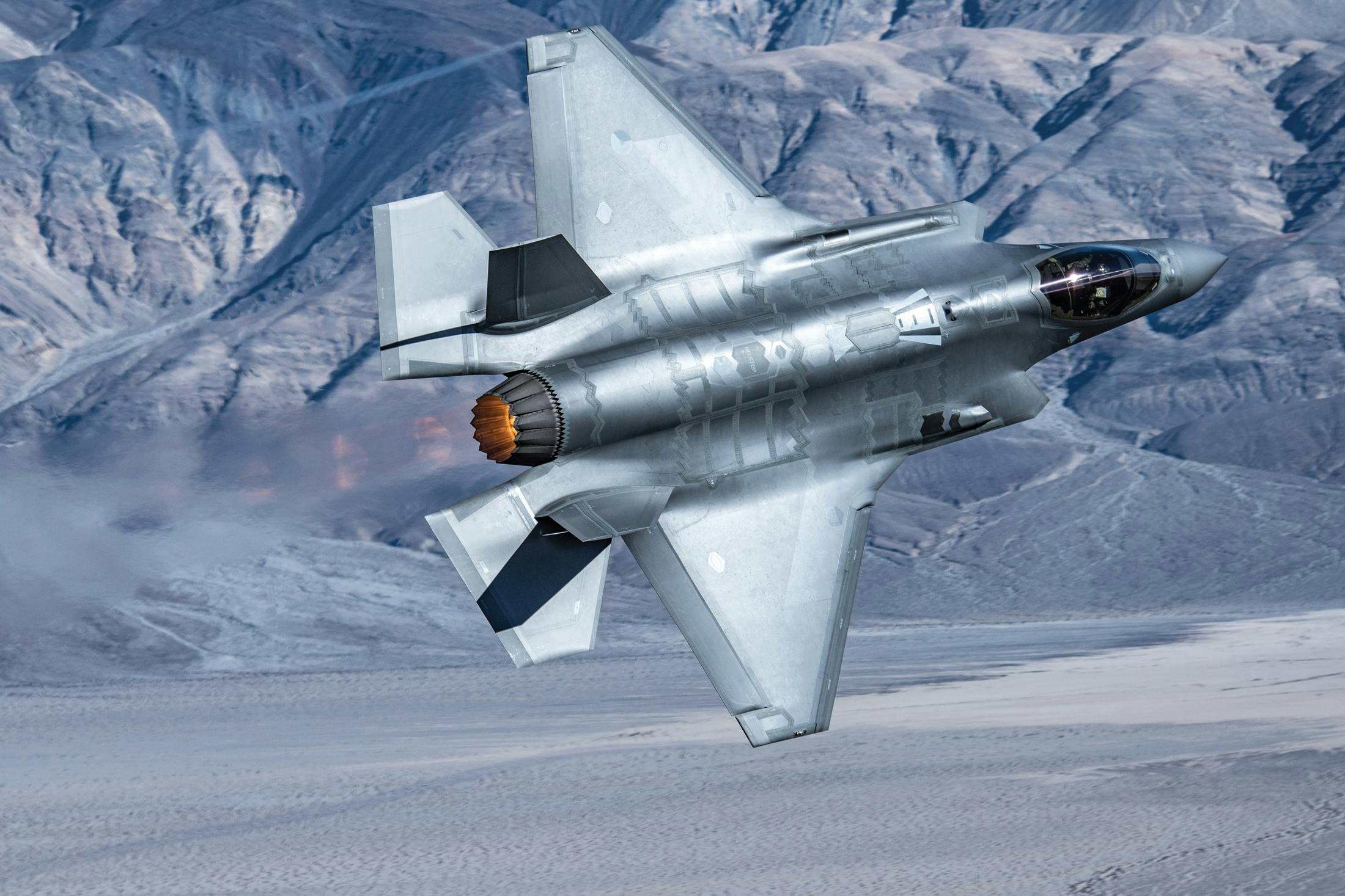 f35